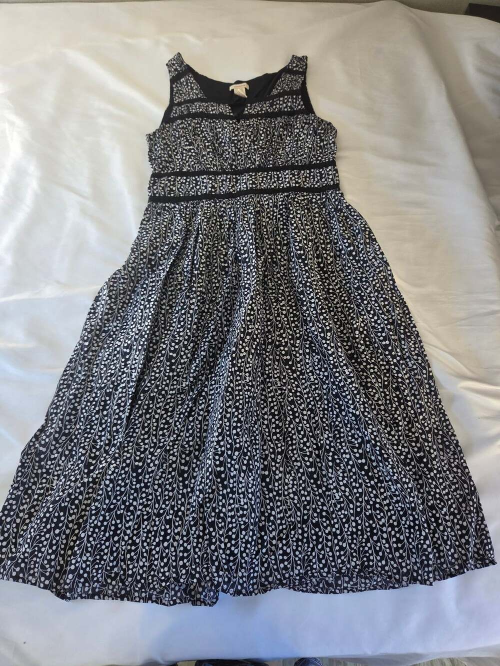 Sundance Sleeveless Floral Peasant Midi Dress Size 8 Black